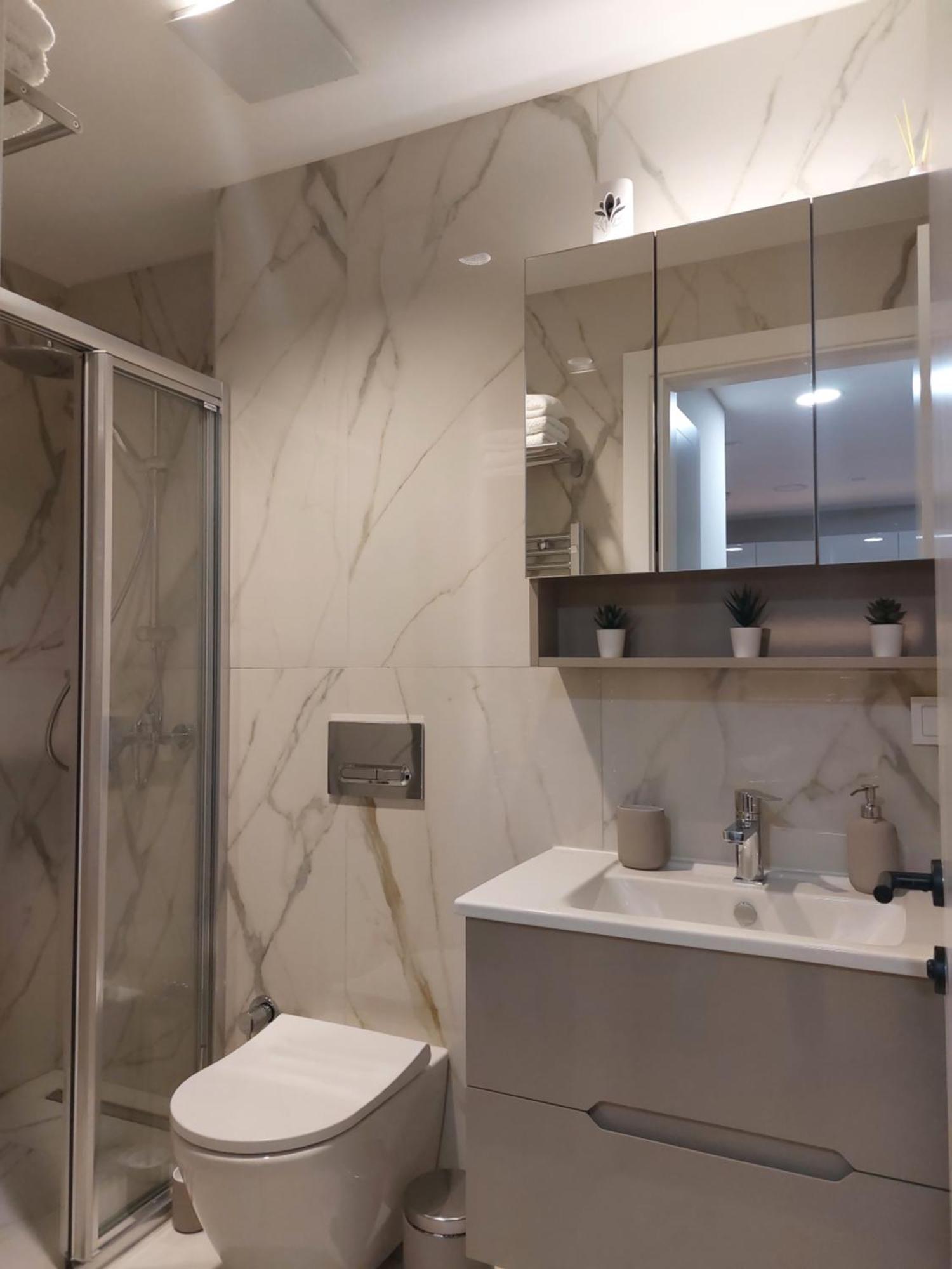 Divine 69 Luxury Apartment, Skopje City - Center, Diamond Residences, Free Parking Exterior photo